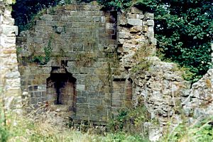 Kilton-castle-north-east tower remains-1200