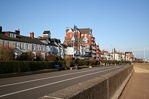 Kingsway promenade - geograph.org.uk - 676251.jpg