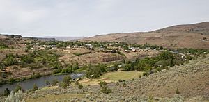 Maupin and the Deschutes River
