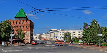 NN Minin and Pozharsky Square view 08-2016