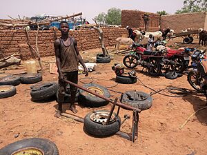 Niger, Kodo (9), tire repair shop