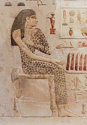 Princess Nefertiabet (detail) in her Giza tomb. Reign of Kheops (2590-2565 BCE). Louvre Museum E 15591