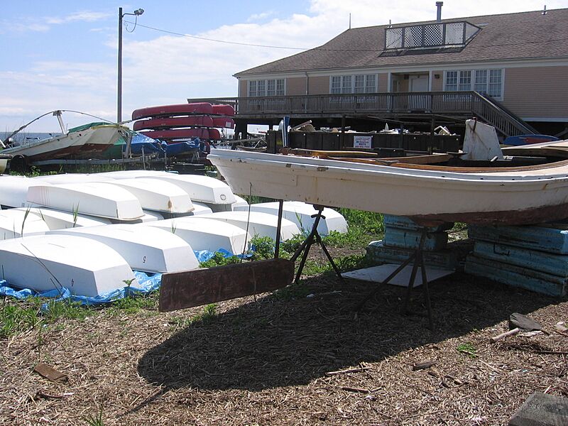 Sharpie stern with dhingies 183