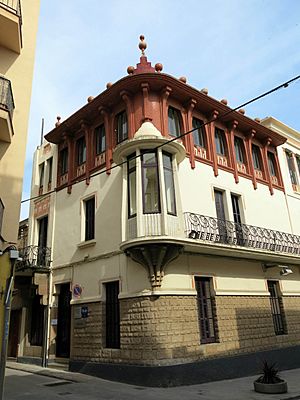 223 Casa Alsina Roig, cantonada c. Abell - riera Buscarons (Canet de Mar)