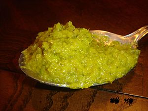 A spoonful of green kroeung