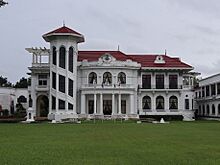 Angelicum School Iloilo Lizares Mansion field view (Radial Road 4, Jaro, Iloilo City; 01-26-2023) (cropped)