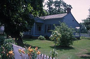 CROUCH HOUSE - HISTORIC WASHINGTON