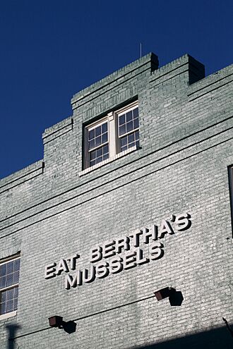 Eat Berthas Mussels, Fells Point MD (1)