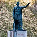 Estatua de Don Pelayo en Covadonga, Asturias