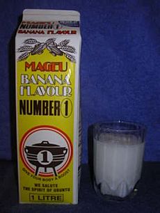 Mageu (carton and glass)
