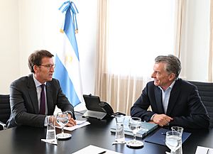Mauricio Macri recibe a Alberto Núñez Feijóo 02