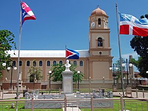 Mausoleo Dr. Ramón Emeterio Betances y Alacán en Cabo Rojo