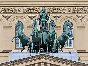 Moscow 05-2017 img27 Bolshoy Theatre quadriga