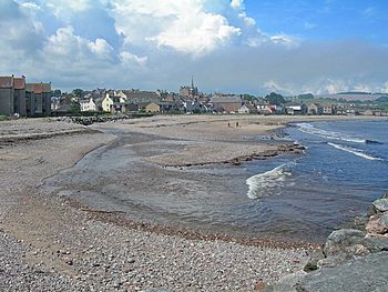 Mouth of Carron Water at Stonehaven Bay, Kincardineshire.jpg
