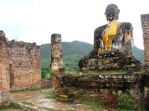 Muang Khoun - Laos - 01
