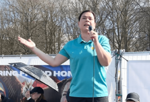 Sara Duterte speaks to supporters at The Hague (cropped)