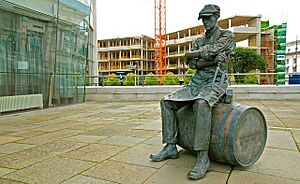 The "Barrel Man", Belfast (1) - geograph.org.uk - 962770