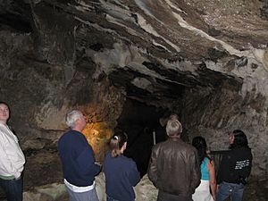 There are guided tours of Gardner Cave (3942794707)