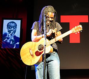Tracy Chapman at TED conference 2007 by jurvetson