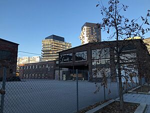 Warehouse-offices-west-side