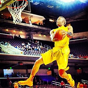 Woolridge going for a dunk in a 2013 USC basketball game- 2013-07-12 00-10.jpg