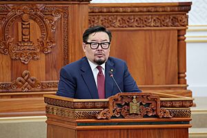 Г.Занданшатар УИХ-ын чуулганы нэгдсэн хуралдааны индэр дээр. 2026.03.27