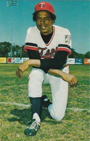 1981 Minnesota Twins Postcards Darrell Jackson.jpg