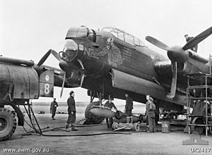 Avro Lancaster - Waddington - 463 Sqn RAAF (UK2417)