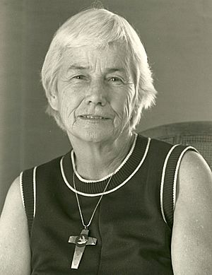 Barbara Leonard Reynolds 1915-1990