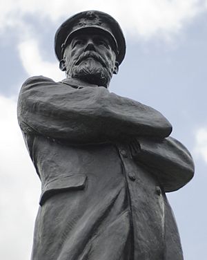 Captain Smith Statue