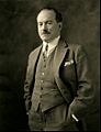Carlos Dávila Espinoza (1927)