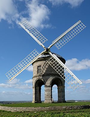 Chesterton Windmill, Chesterton - 2016.jpg