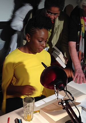 Chimamanda Ngozi Adichie at a signing in Berlin, Germany on 16 May 2014 (cropped)