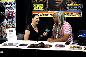 Dave Fennoy with attendee (36160199740)
