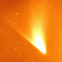 Comet Hale-Bopp's sodium tail