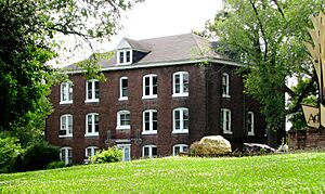 Knoxville-college-wallace-tn1.jpg