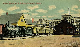 Lewiston Maine depot postcard.jpg