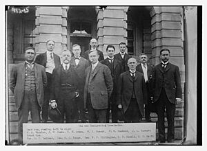 Men of the New Immigration Commission posing for picture LCCN2014684548