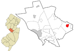 Location of Hightstown in Mercer County highlighted in red (right). Inset map: Location of Mercer County in New Jersey highlighted in orange (left).  <mapframe text="Interactive map of Hightstown, New Jersey" zoom="8" width="250" height="250"> {  "type": "ExternalData",  "service": "geoshape",  "ids": "Q385746" } </mapframe>