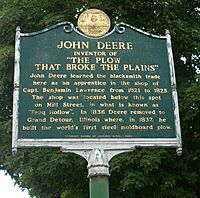 MiddleburyJohnDeereMonument