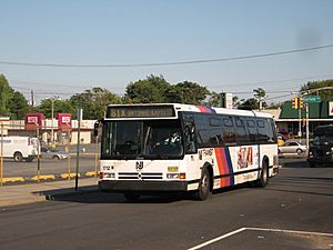 NJ Transit Flxible Metro-B 1712