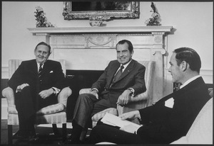 President Nixon meeting with the Hon.Jack G Gorton - NARA - 194715