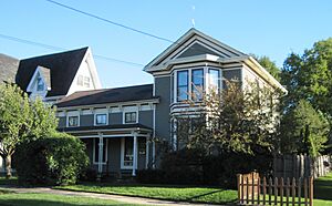 Small-Towle House