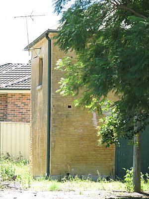 Stables at Former Windsor Police Station (View of end from Court Street).jpg