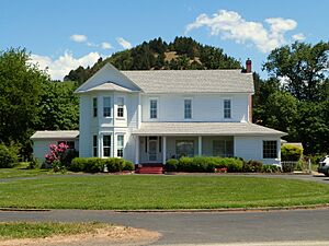 Winston House - Winston Oregon