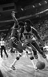 11 BOB McADOO Buffalo Braves NBA Center/PF 1972-1976 Orange