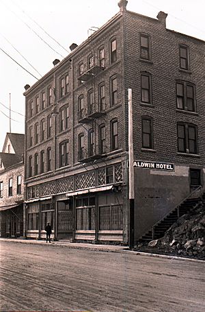 C.1922. Baldwin Hotel. Klamath Falls, OR. (33244077350)