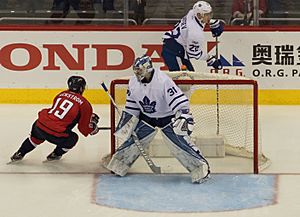 Capitals-Maple Leafs (34207976525)