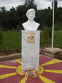 Dzingar, bust in Mak. Kamenica