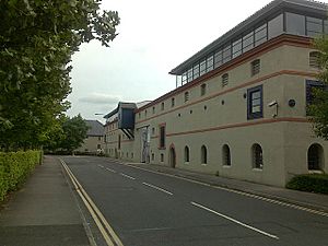 Forbidding Office Building - geograph.org.uk - 1363225